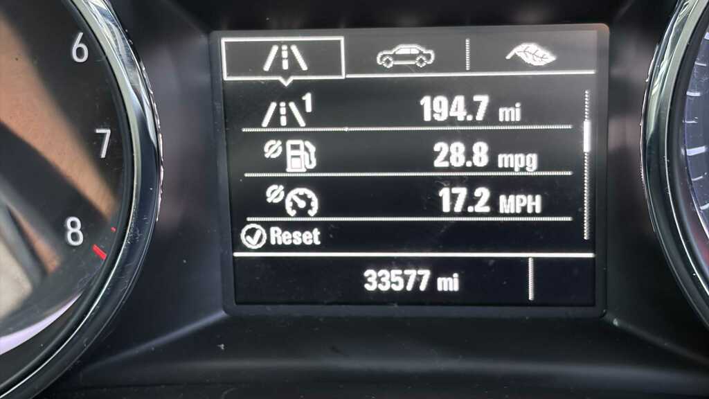 Vauxhall Insignia 1.5T Ecotec Design 2017 YY67JDO Red #4