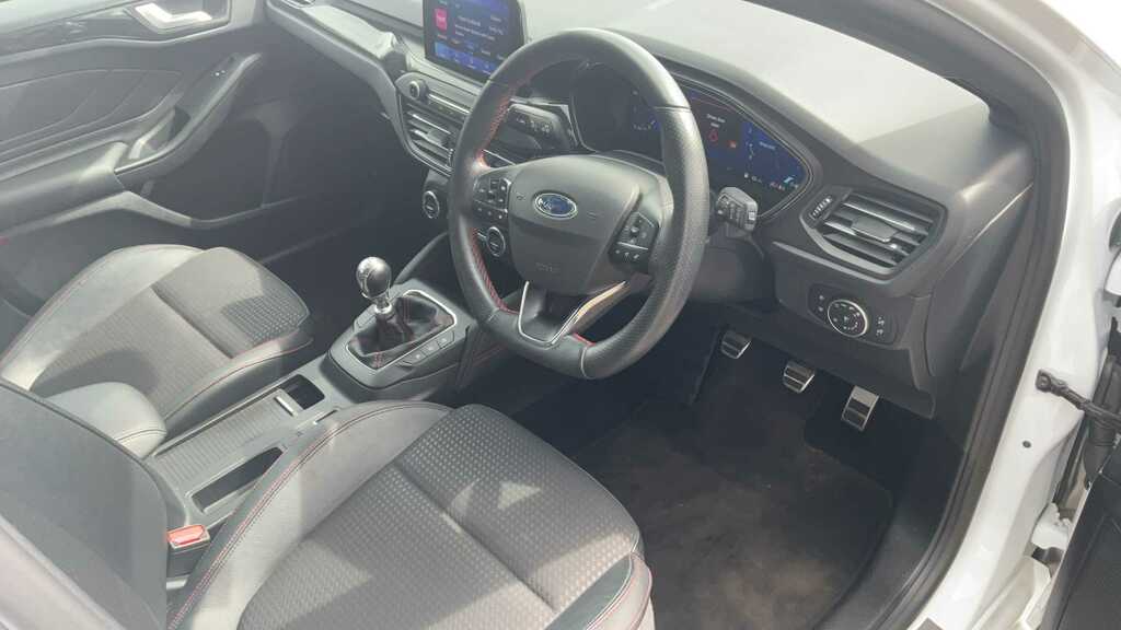 Ford Focus 1.0 Ecoboost Hybrid Mhev 155 St-line X Edition WR70NZC White #6
