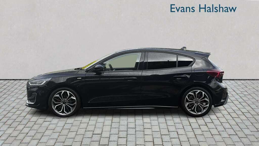 Ford Focus 1.5 Ecoblue St-line Vignale 2023 SD72JDX Black #4
