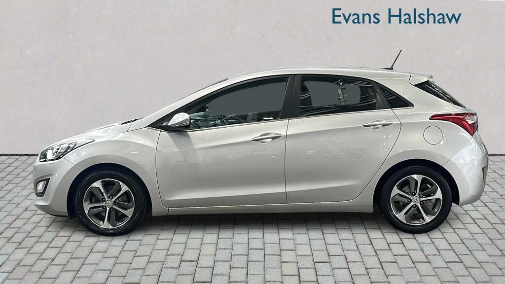 Hyundai I30 1.6 Se Nav 2016 EO16HZY Silver #3