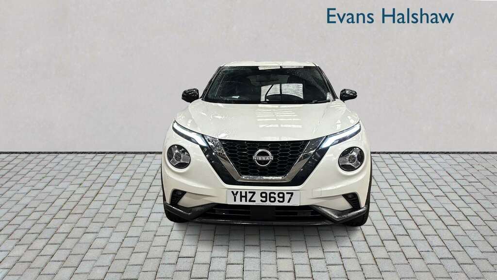Nissan Juke 1.0 Dig-t 114 Tekna 2023 YHZ9697 White #3