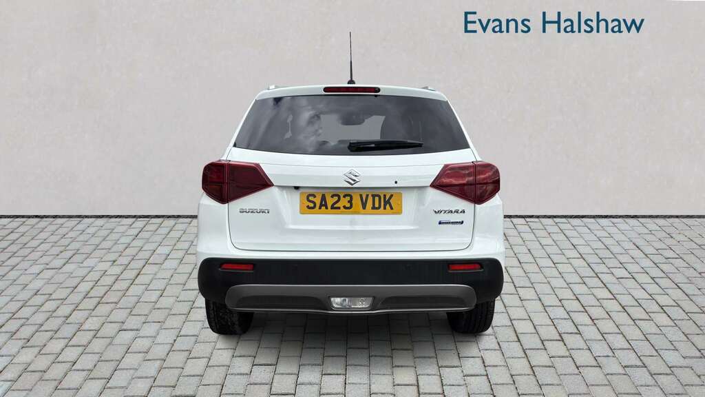 Suzuki Vitara 1.4 Boosterjet 48V Hybrid Sz5 Allgrip 2023 SA23VDK White #3