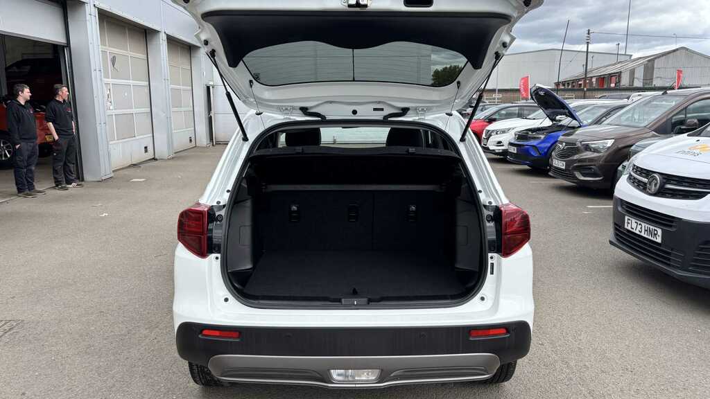 Suzuki Vitara 1.4 Boosterjet 48V Hybrid Sz5 Allgrip 2023 SA23VDK White #5