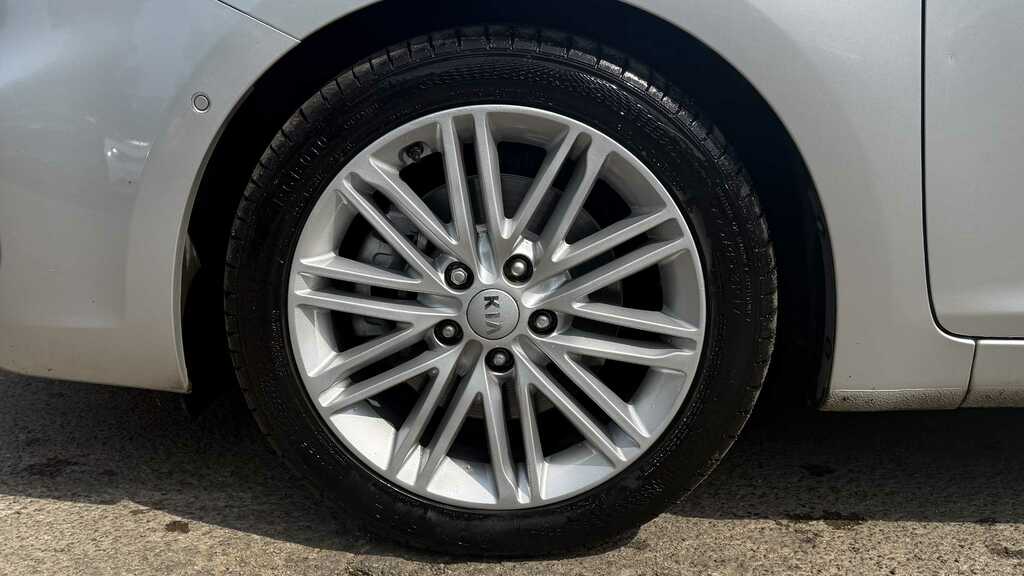 Kia Carens 1.7 Crdi Isg 139 4 Dct 2018 Silver #6