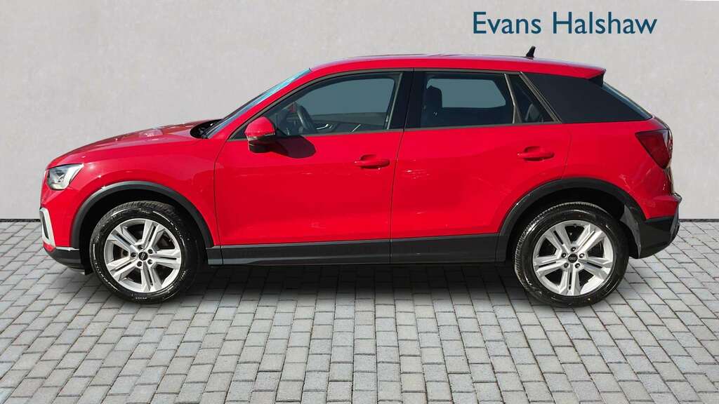 Audi Q2 35 Tfsi Sport S Tronic 2022 MK22CYG Red #3