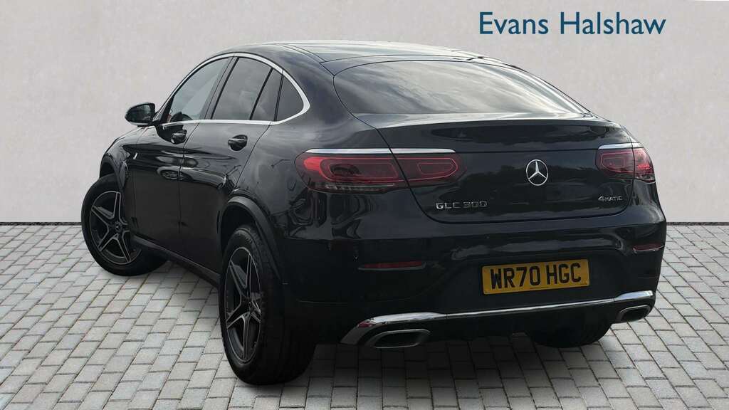 Mercedes-Benz GLC Class Glc 300 4Matic Amg Line 9G-tronic 2020 WR70HGC Black #2