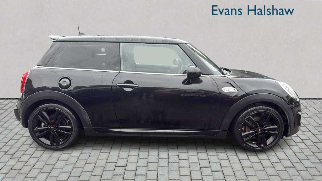 Mini Hatch 2.0 Cooper S Works 210 2016 YF66DHK Black #4