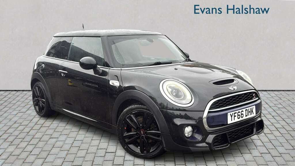 Mini Hatch 2.0 Cooper S Works 210 2016 Black