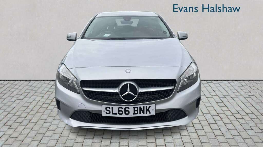 Mercedes-Benz A Class A180 Sport 2016 SL66BNK Silver #4