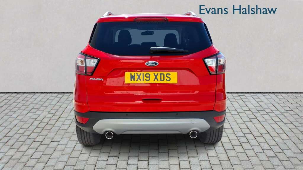 Ford Kuga 2.0 Tdci Titanium Edition 2Wd 2019 WX19XDS Red #4