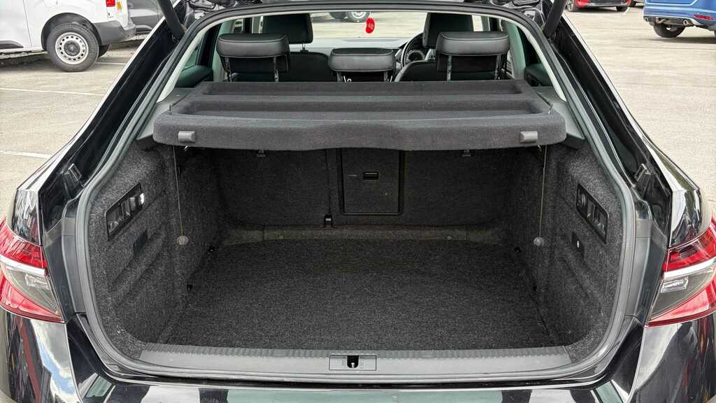 Skoda Superb 1.5 Tsi Se L 2020 Black #6