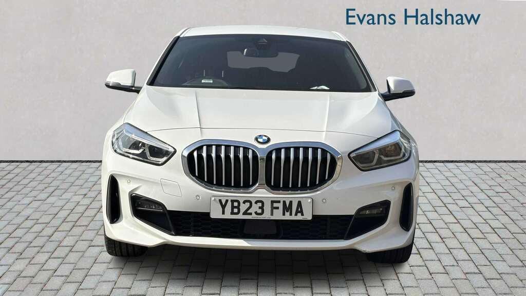 BMW 1 Series 118I M Sport Tech Pack 2023 YB23FMA White #4