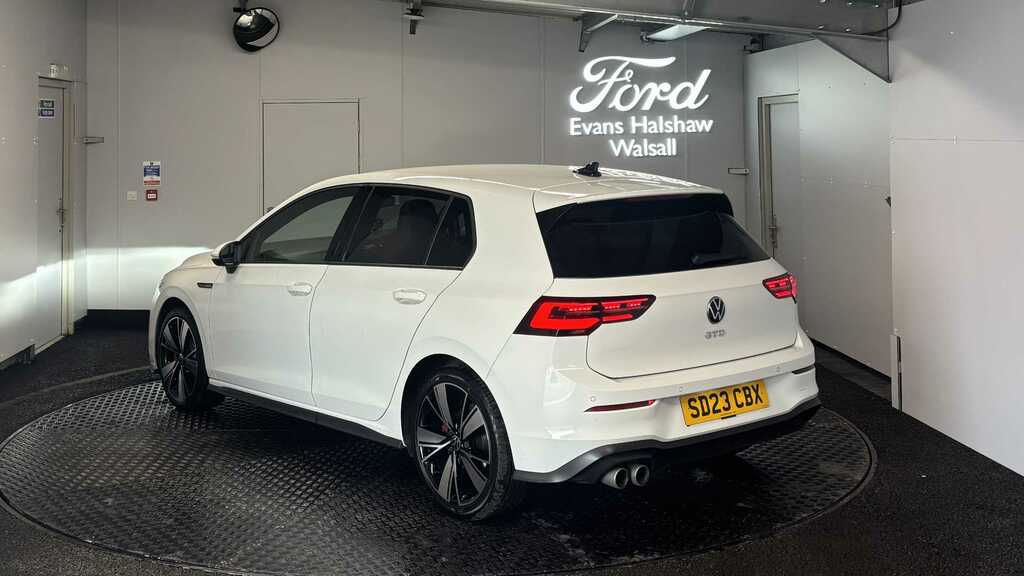 Volkswagen Golf 2.0 Tdi 200 Gtd Dsg 2023 SD23CBX White #5