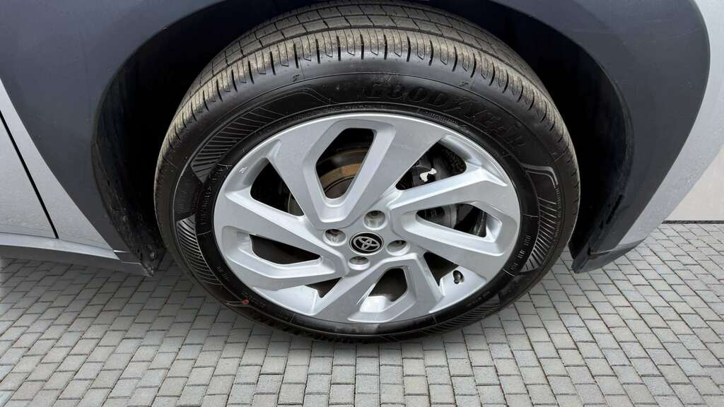 Toyota Aygo X 1.0 Vvt-i Pure 2023 KW73HRK Silver #6