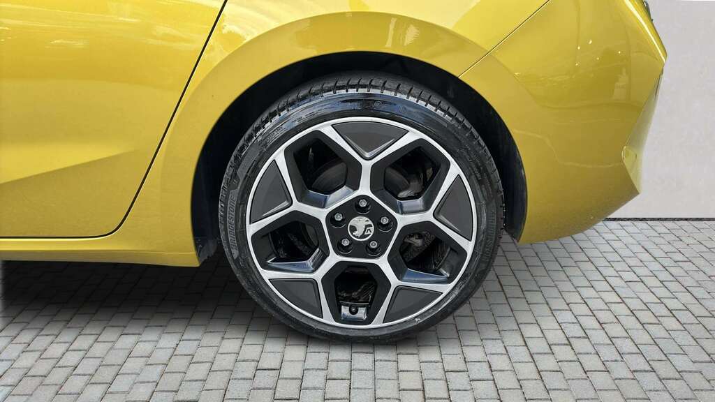 Vauxhall Astra 1.2 Turbo 130 Ultimate 2023 MC72OUY Yellow #2