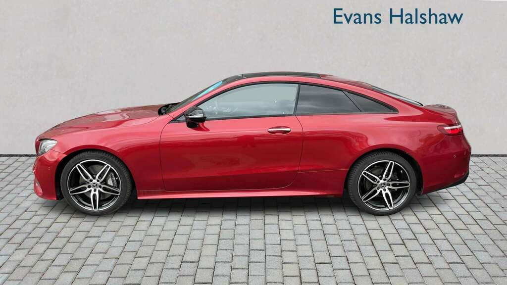 Mercedes-Benz E Class E300 Amg Line Premium Plus 9G-tronic 2017 HK67CKG Red #2