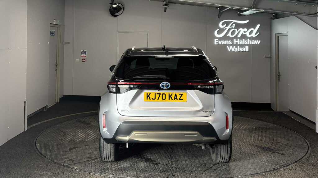 Toyota Yaris Cross 1.5 Hybrid Dynamic Cvt 2022 Silver #6