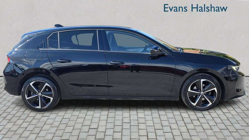 Vauxhall Astra 1.2 Turbo 130 Griffin 2024 YY74ZXE Black #2