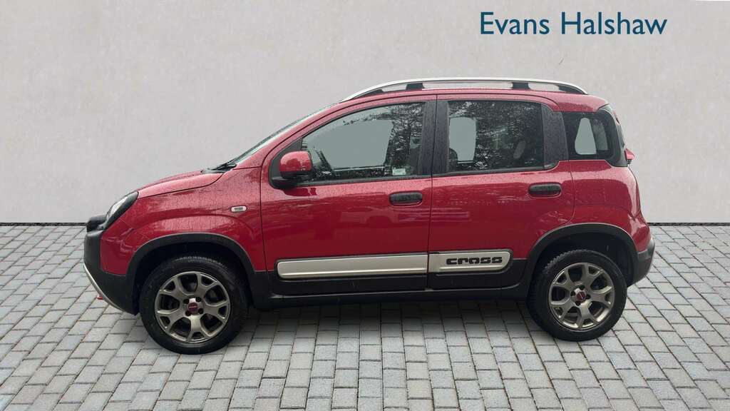 Fiat Panda 0.9 Twinair 90 Cross 4X4 2016 PX16PUH Red #5
