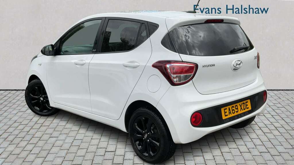 Hyundai I10 1.0 Play 2019 EA69XDE White #2
