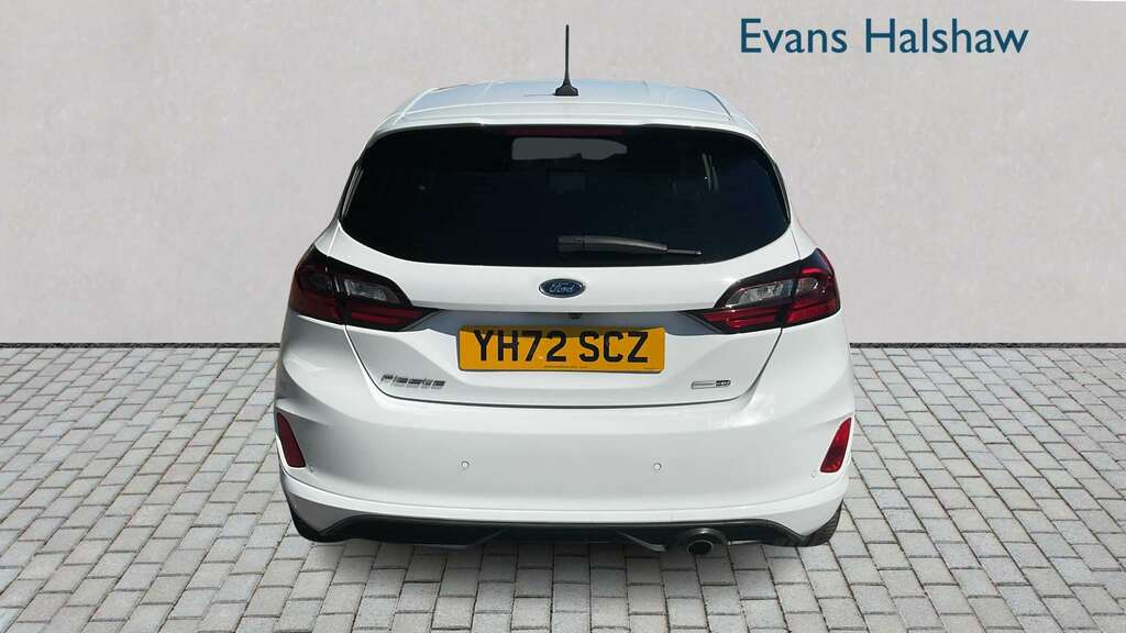 Ford Fiesta 1.0 Ecoboost Hybrid Mhev 125 St-line Vignale 2 YH72SCZ White #5