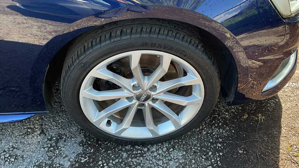Audi A4 35 Tdi Sport S Tronic 2020 EY70UML Blue #5