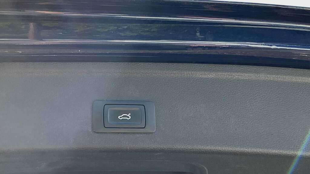 Audi A4 35 Tdi Sport S Tronic 2020 EY70UML Blue #6