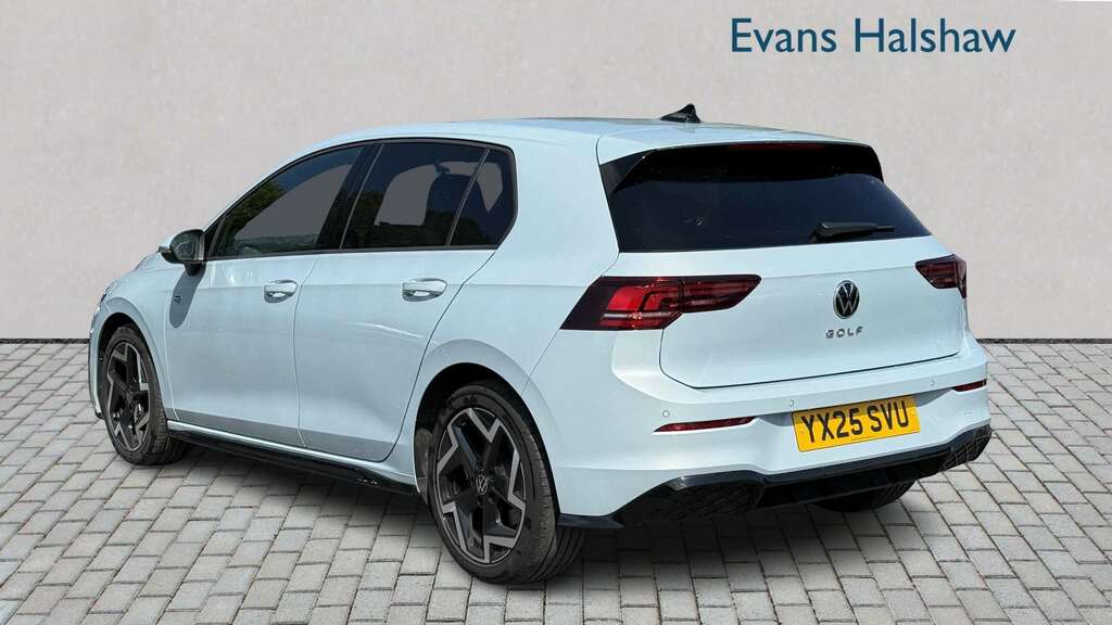 Volkswagen Golf 1.5 Tsi 150 R-line 2025 YX25SVU White #2