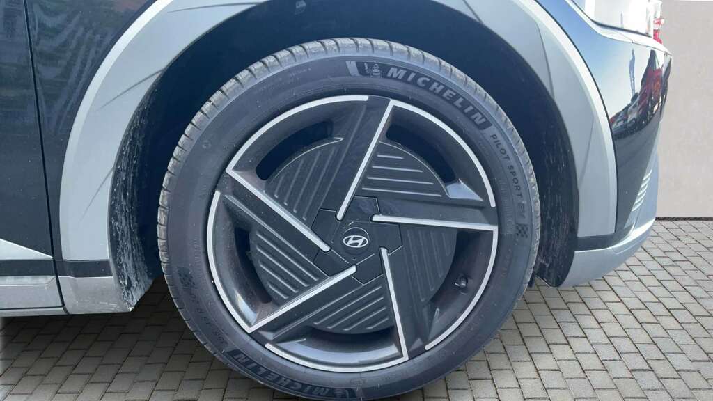 Hyundai Ioniq 5 239Kw Ultimate 84 Kwh Awd 2026 YK26PRV Black #5