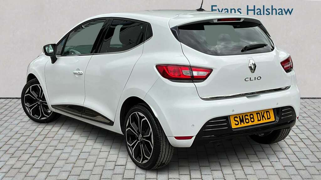 Renault Clio 1.5 Dci 90 Iconic 2019 SM68DKD White #2