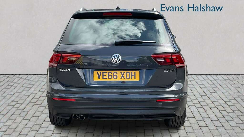 Volkswagen Tiguan 2.0 Tdi 150 Se Nav 2017 VE66XOH Grey #5
