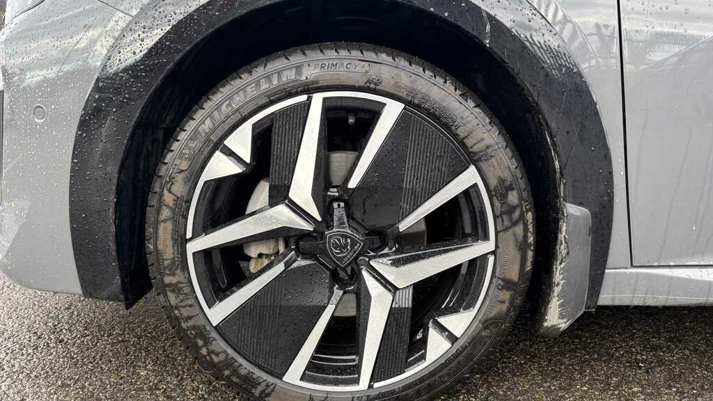 Peugeot 208 1.2 Hybrid 145 Gt Premium E-dsc6 2025 Grey #5