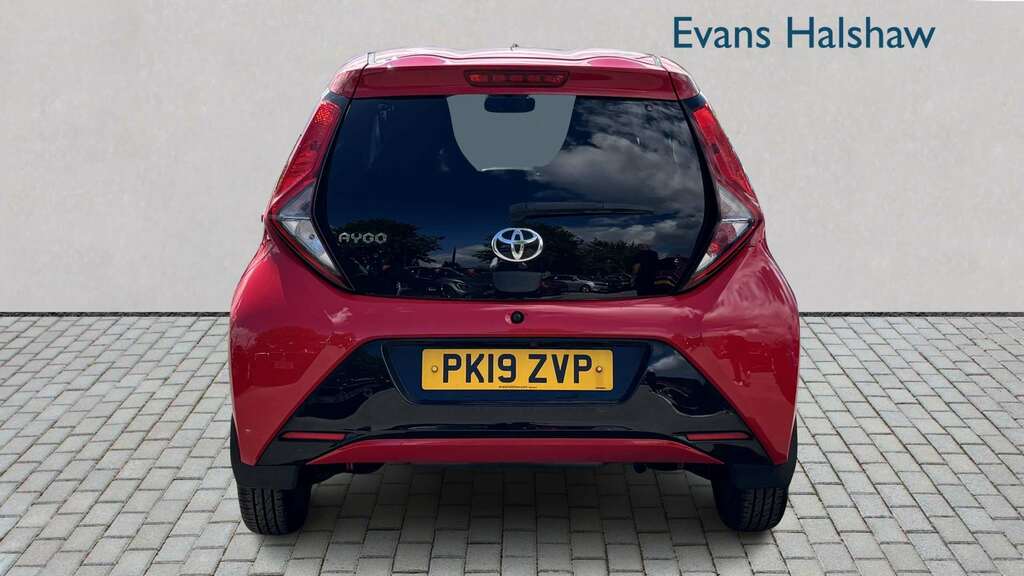 Toyota Aygo 1.0 Vvt-i X-trend 2019 PK19ZVP Red #4