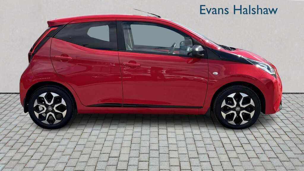 Toyota Aygo 1.0 Vvt-i X-trend 2019 PK19ZVP Red #2