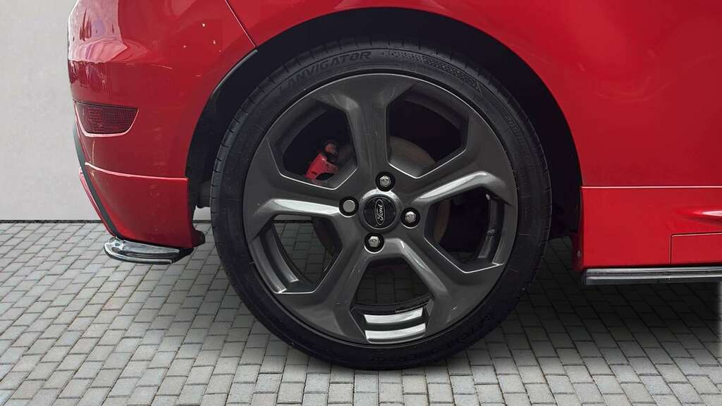 Ford Fiesta 1.6 Ecoboost St-3 2017 FN17HPZ Red #6