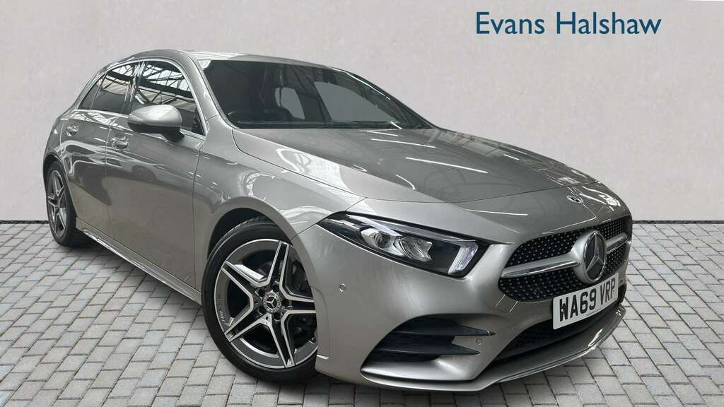 Mercedes-Benz A Class A180 Amg Line Premium 2019 Silver