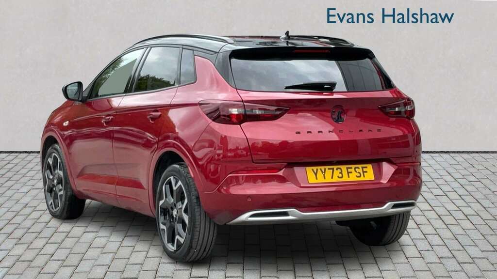 Vauxhall Grandland 1.2 Turbo Ultimate 2023 YY73FSF Red #2