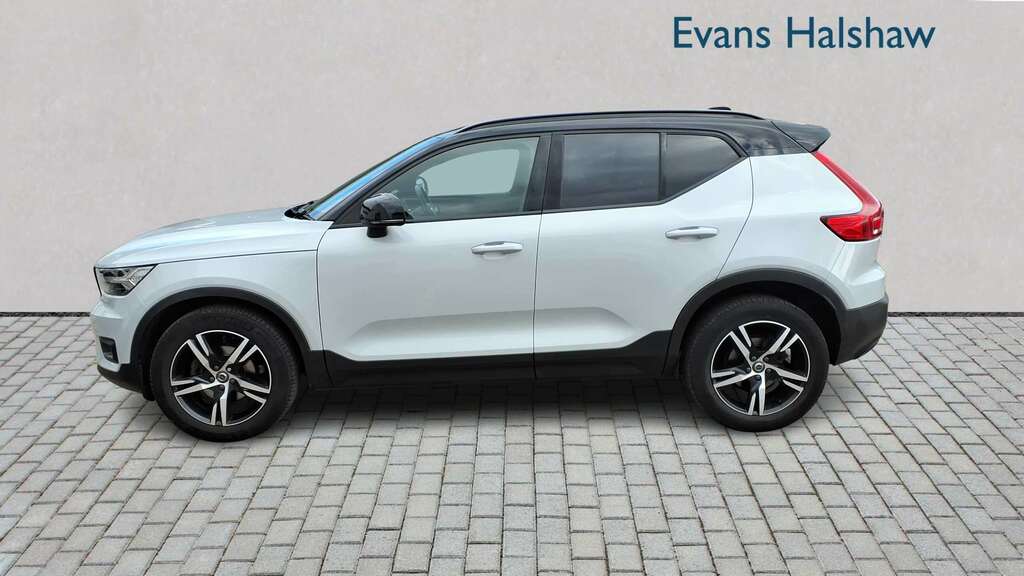 Volvo XC40 1.5 T3 163 R Design 2020 DY70UPT Silver #3