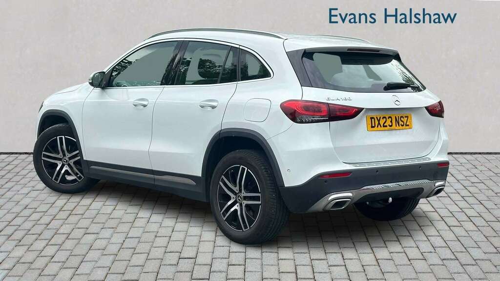 Mercedes-Benz GLA Class 180 Sport Executive 2023 DX23NSZ White #5