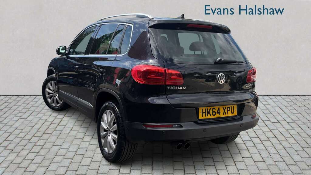 Volkswagen Tiguan 2.0 Tdi Bluemotion Tech Match Dsg 2015 HK64XPU Black #2