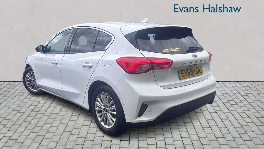Ford Focus 1.0 Ecoboost 125 Titanium 2018 EY68LBL White #2