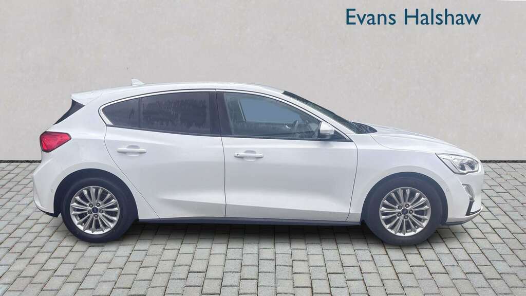 Ford Focus 1.0 Ecoboost 125 Titanium 2018 EY68LBL White #5