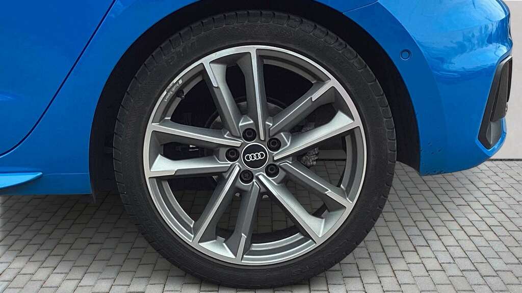 Audi A1 35 Tfsi Vorsprung S Tronic 2021 YA70UJX Blue #6