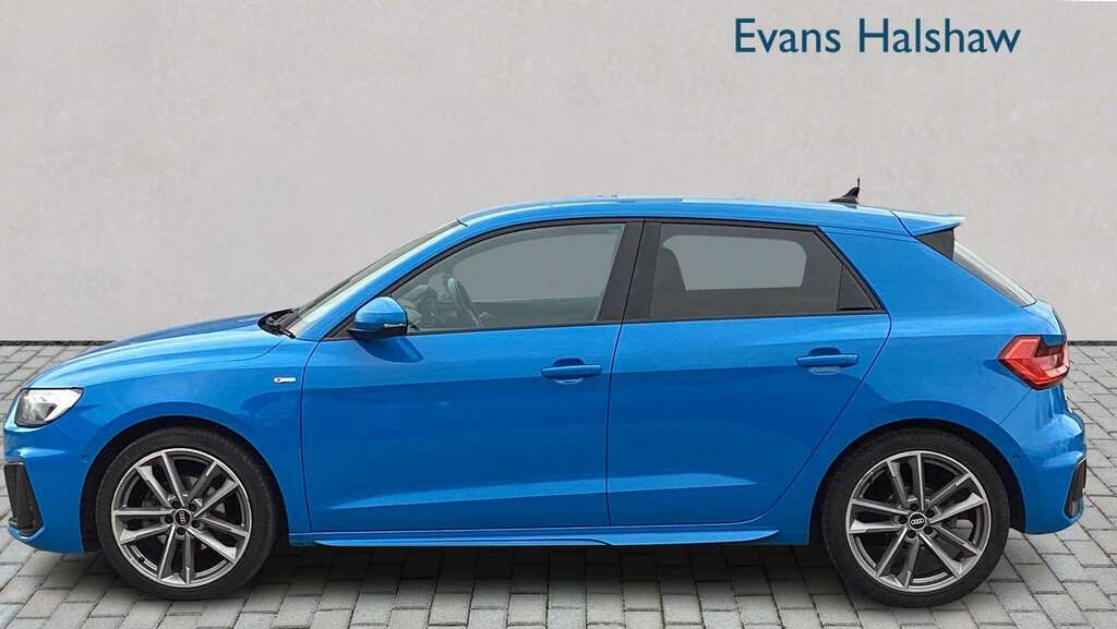 Audi A1 35 Tfsi Vorsprung S Tronic 2021 YA70UJX Blue #3