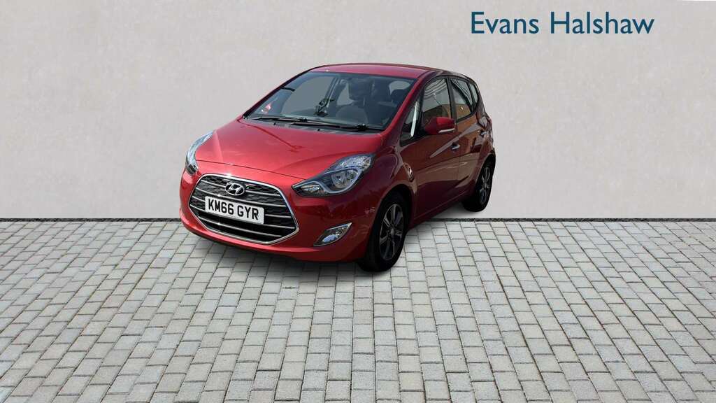 Hyundai Ix20 1.4 Blue Drive Se 2016 Red #2