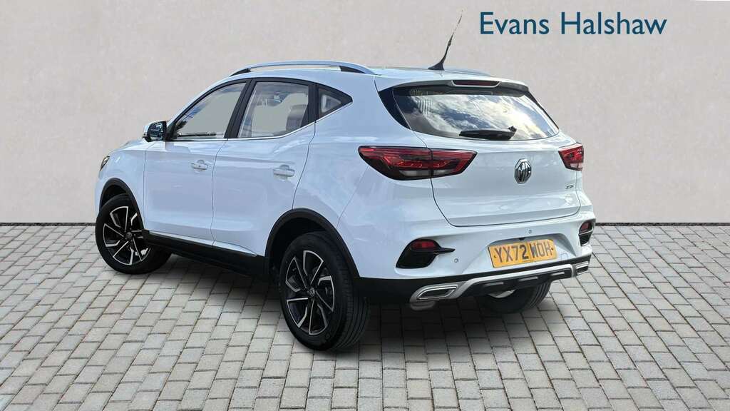 MG ZS 1.0T Gdi Exclusive Dct 2022 YX72WOH White #2