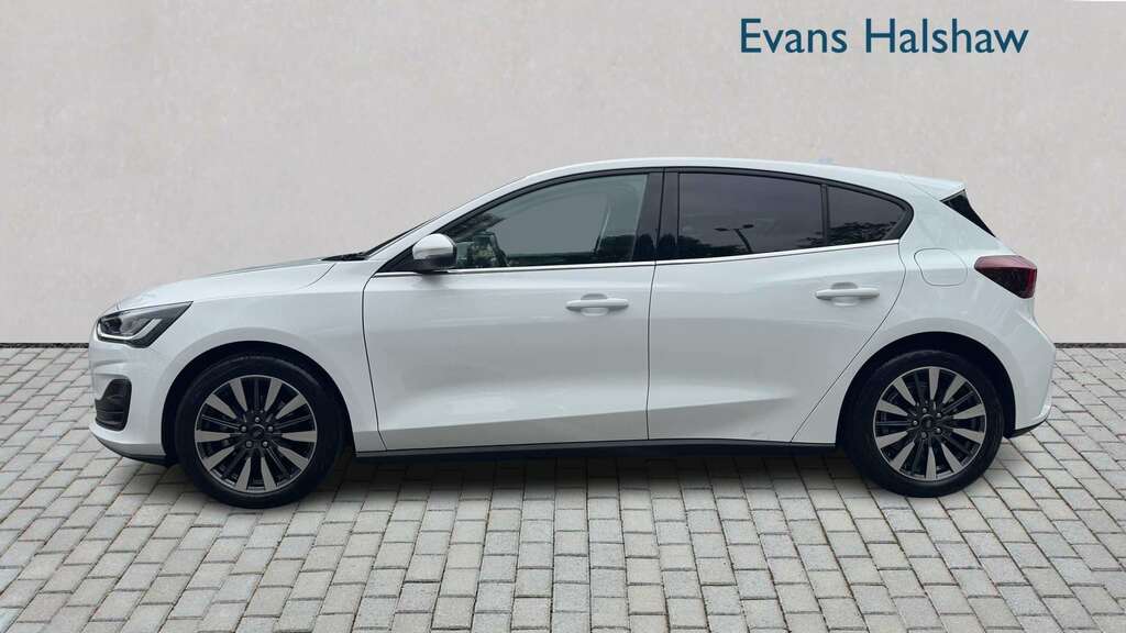 Ford Focus 1.0 Ecoboost Titanium X 2023 KX23RVJ White #6