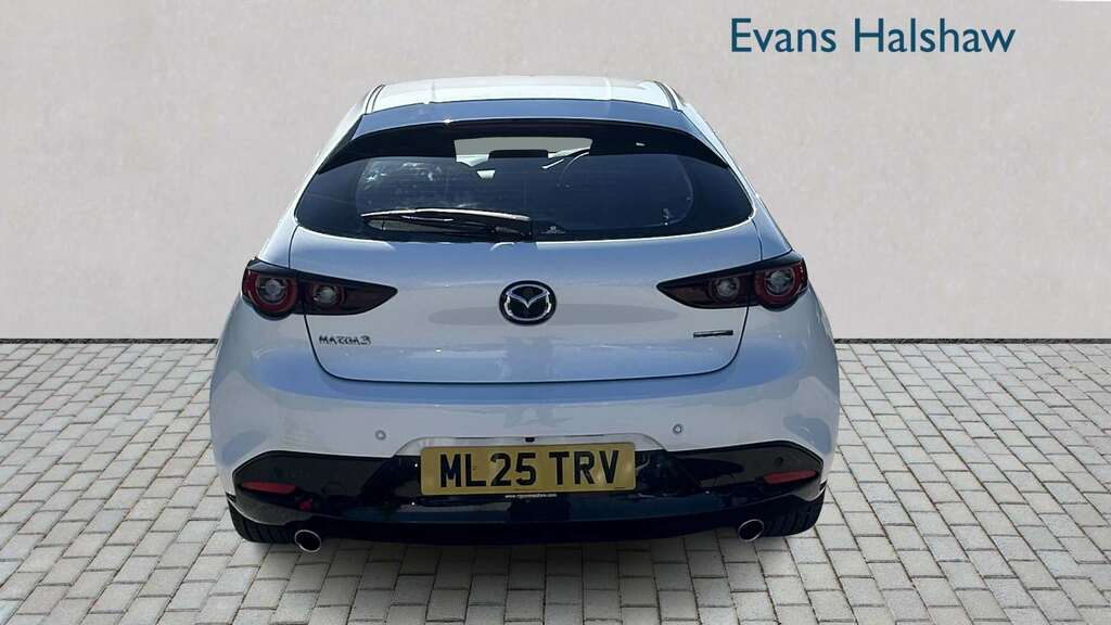 Mazda 3 2.5 E-skyactiv G Mhev 140 Centre-line 2025 ML25TRV White #5