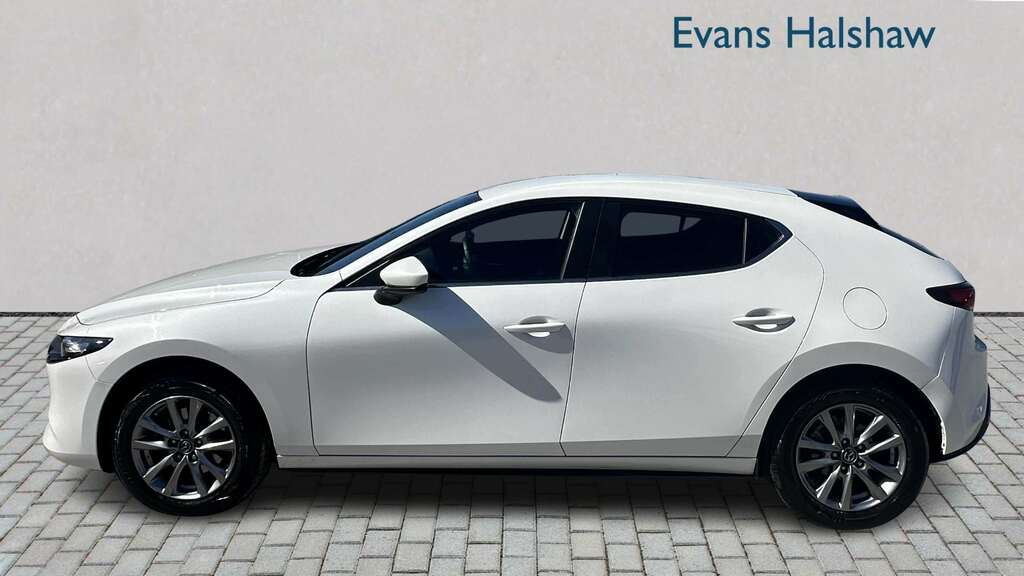Mazda 3 2.5 E-skyactiv G Mhev 140 Centre-line 2025 ML25TRV White #4