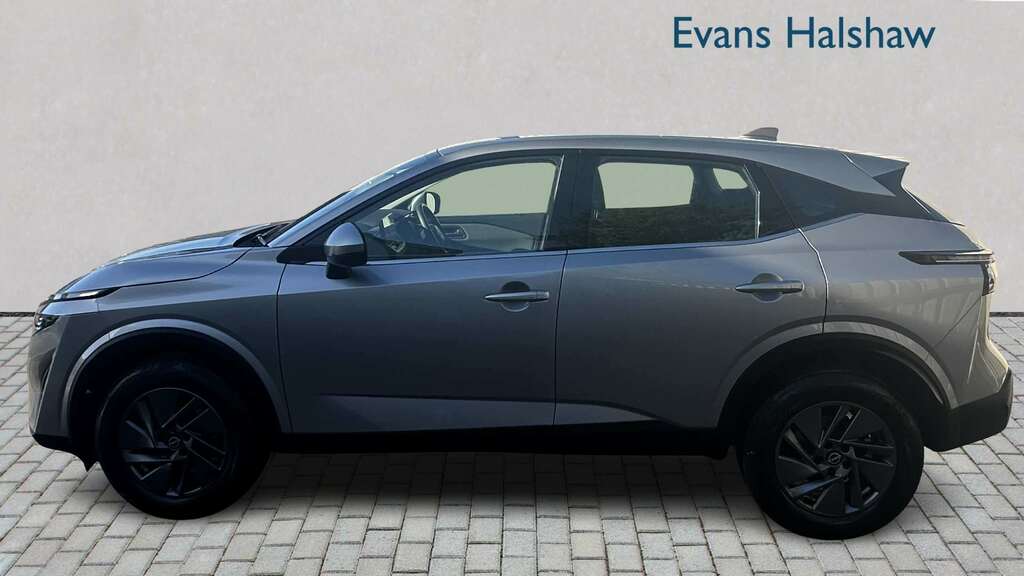 Nissan Qashqai 1.3 Dig-t Mh Acenta Premium 2024 FP74OTX Silver #2